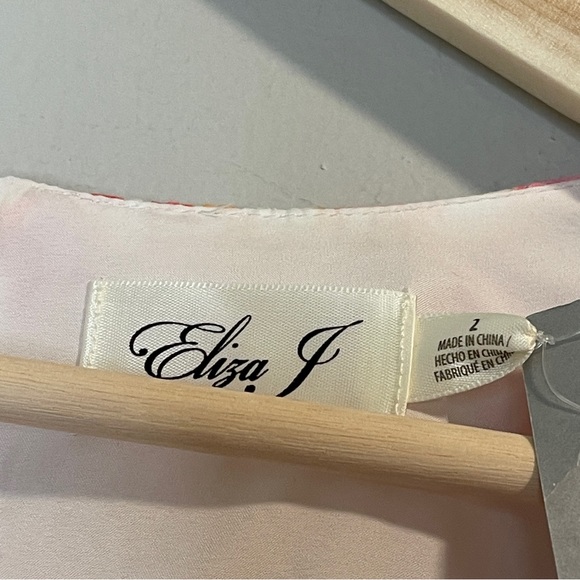 ELIZA J Floral Eyelet Square Neckline Puff Sleeve Mini Pink Dress Size 2 - Picture 4 of 6